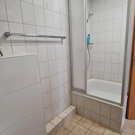Gaestehaus Monteurzimmer #7 Eigenes Bad Parkplatz 게스트하우스