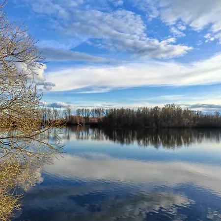 Гостевой дом Gaestehaus Monteurzimmer #7 Eigenes Bad Parkplatz 3*