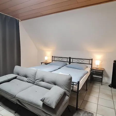 게스트하우스 Gaestehaus Monteurzimmer #7 Eigenes Bad Parkplatz 줄리흐