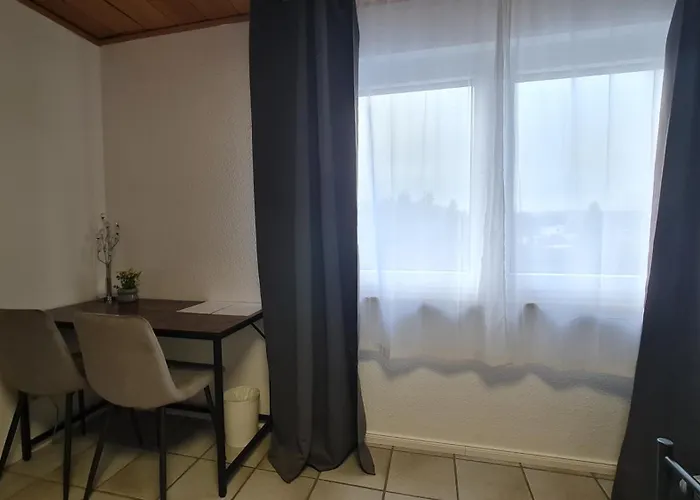 Gaestehaus Monteurzimmer #7 Eigenes Bad Parkplatz Гостевой дом